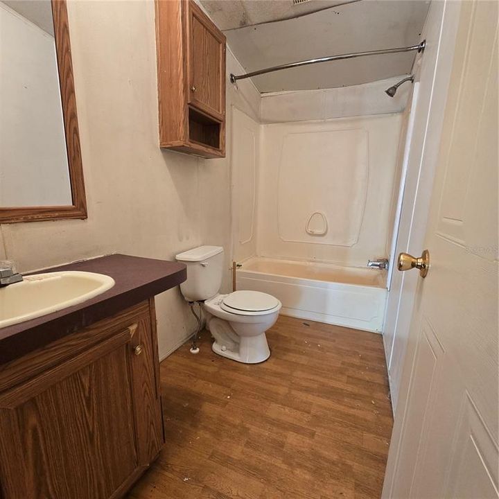 For Sale: $138,800 (3 beds, 2 baths, 1620 Square Feet)