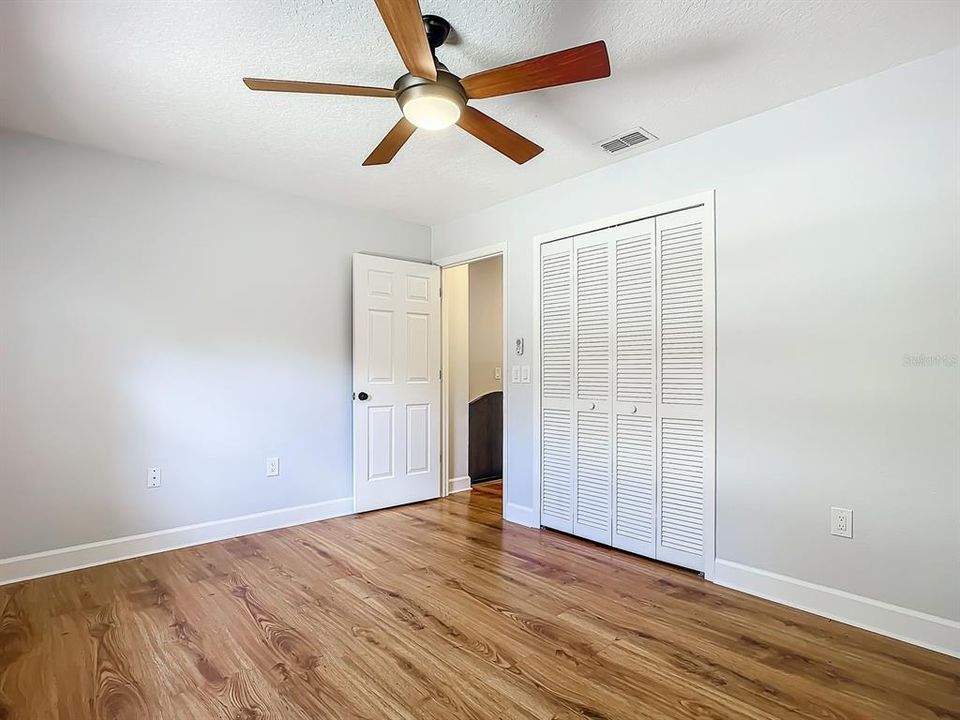 For Sale: $329,900 (3 beds, 2 baths, 1208 Square Feet)