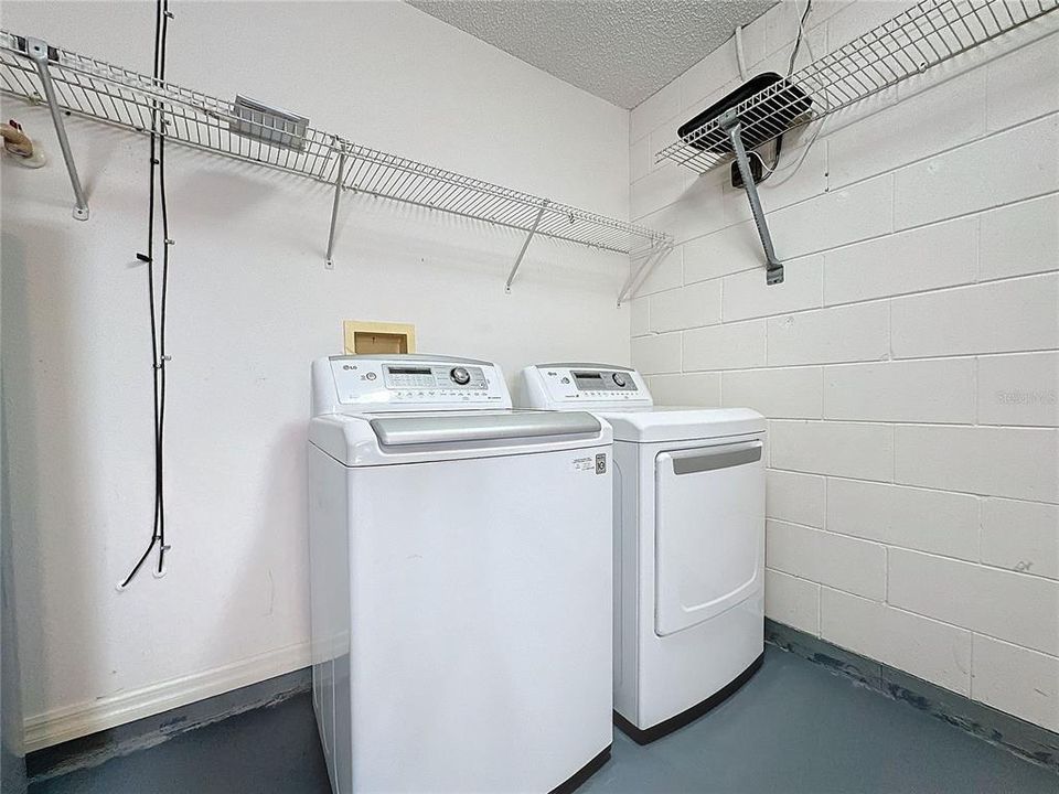 Newer washer & dryer remain