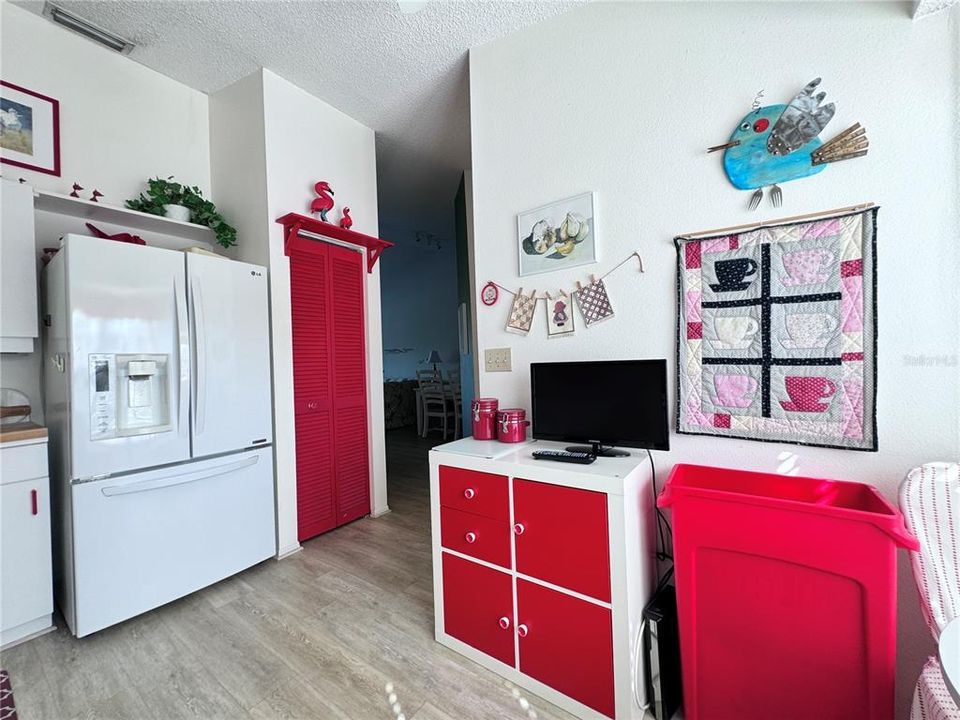 For Rent: $3,000 (2 beds, 2 baths, 1334 Square Feet)