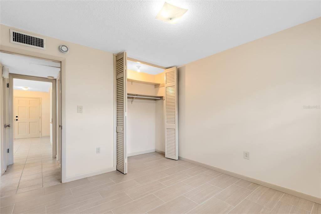 For Rent: $1,695 (2 beds, 1 baths, 808 Square Feet)