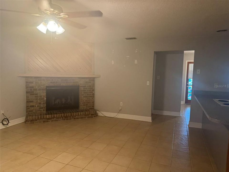 For Rent: $1,595 (2 beds, 2 baths, 1210 Square Feet)