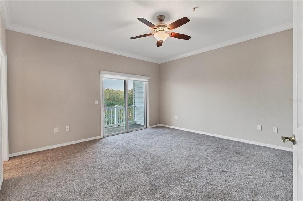 Third floor primary bedroom