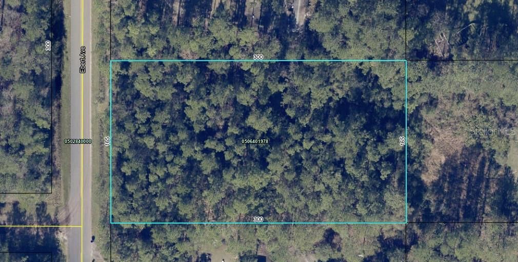 На продажу: $89,900 (1.14 acres)