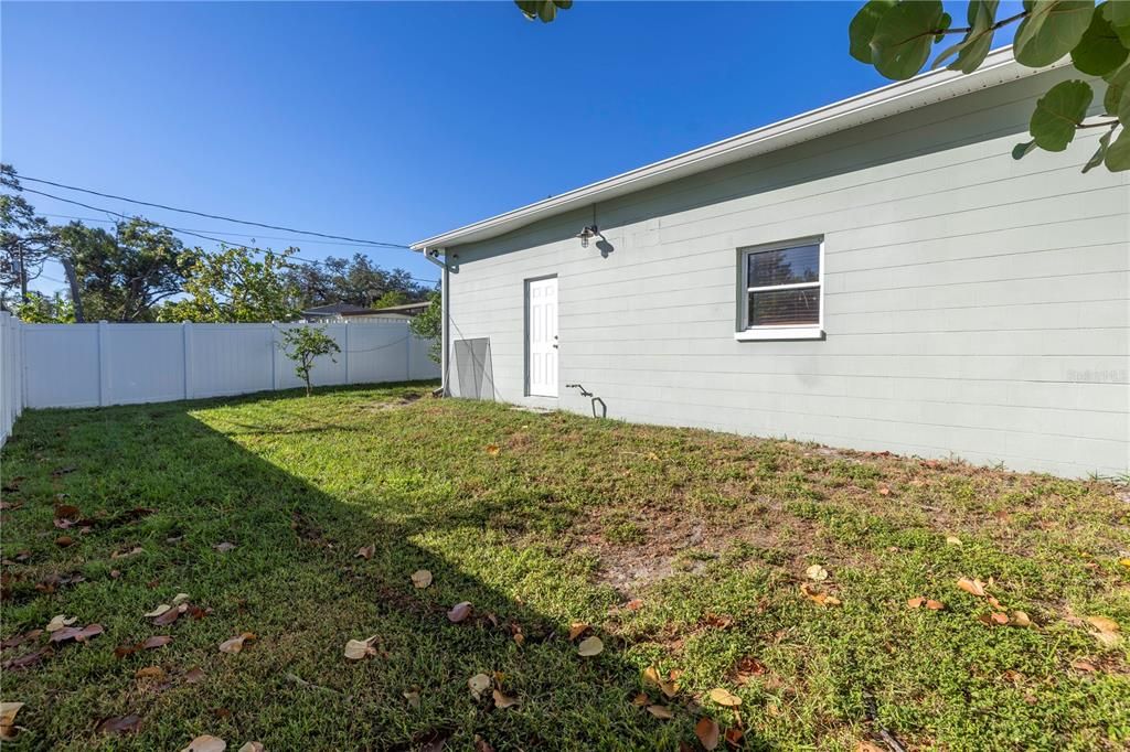 For Sale: $422,000 (3 beds, 2 baths, 1170 Square Feet)