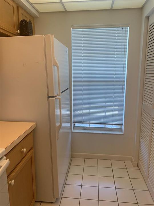 For Rent: $2,100 (2 beds, 2 baths, 997 Square Feet)