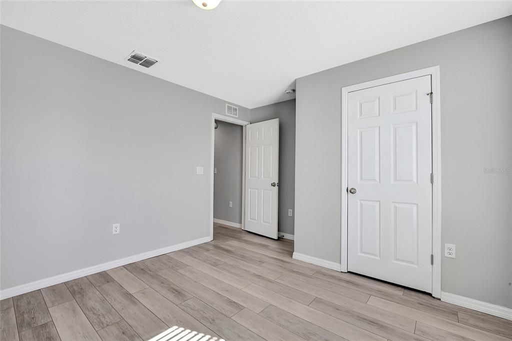 For Sale: $312,800 (3 beds, 2 baths, 1629 Square Feet)