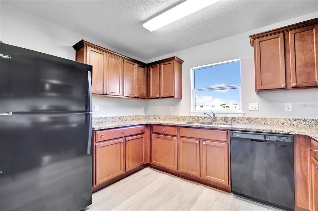 For Sale: $312,800 (3 beds, 2 baths, 1629 Square Feet)