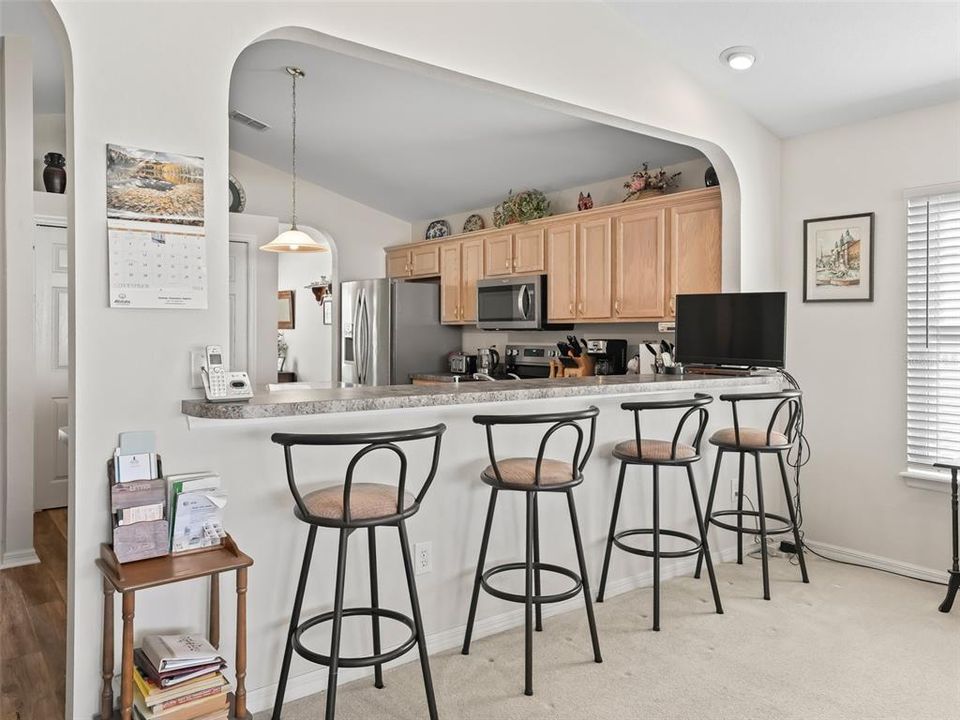 Kitchen w/Generous breakfast bar