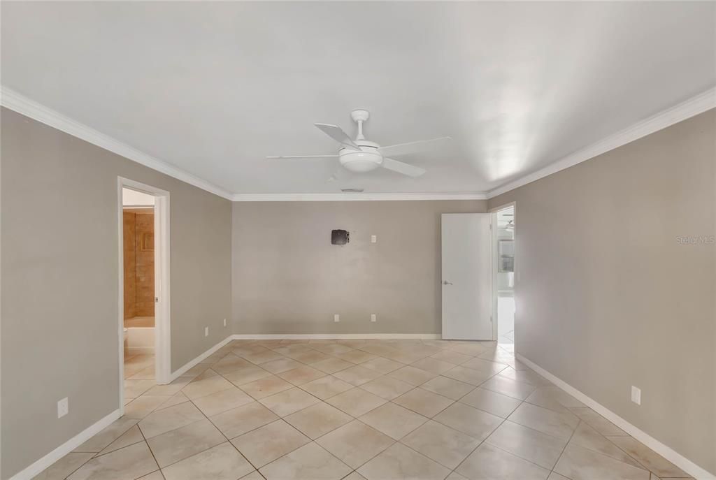 For Sale: $399,900 (3 beds, 2 baths, 1396 Square Feet)