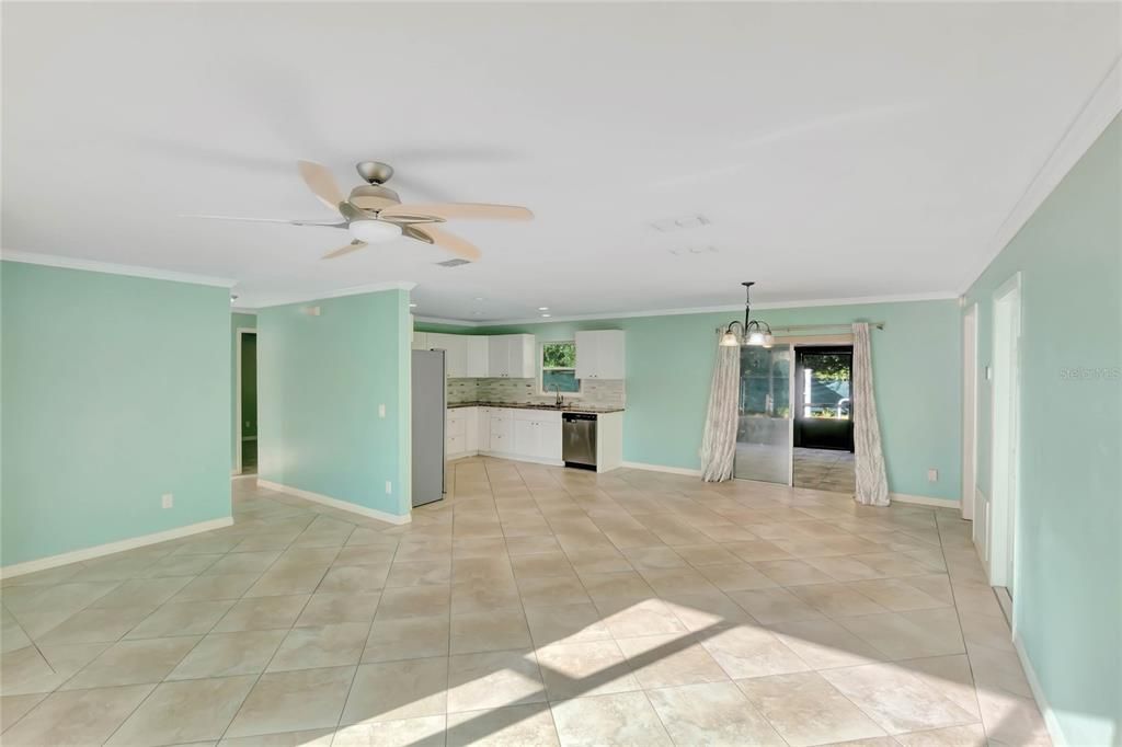 For Sale: $399,900 (3 beds, 2 baths, 1396 Square Feet)