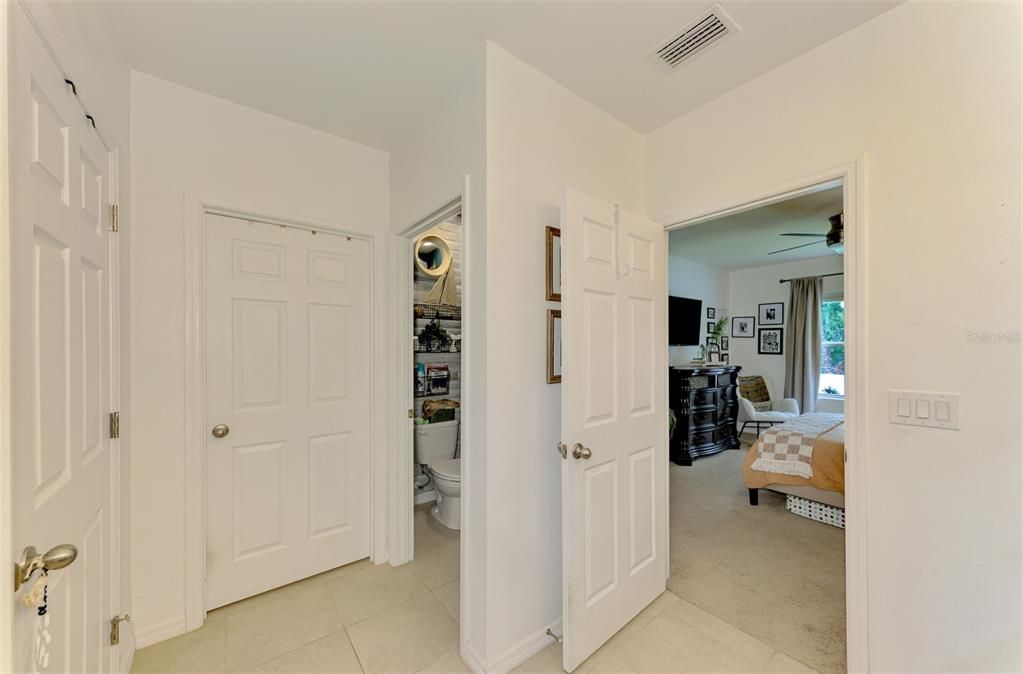 For Sale: $399,900 (4 beds, 2 baths, 1812 Square Feet)