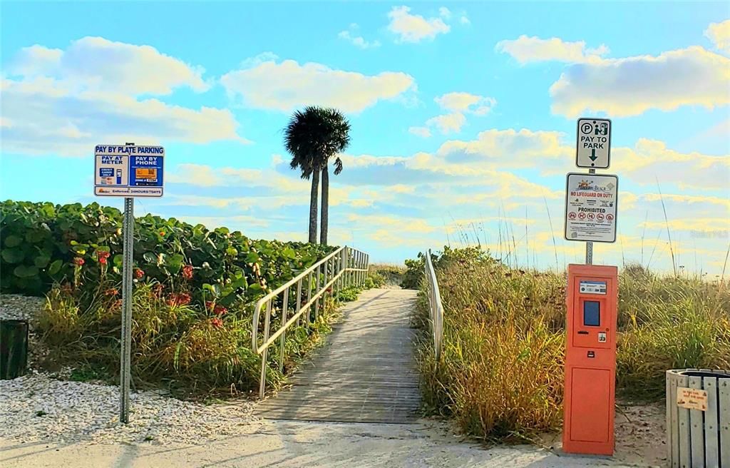 Walkway to beach!!!