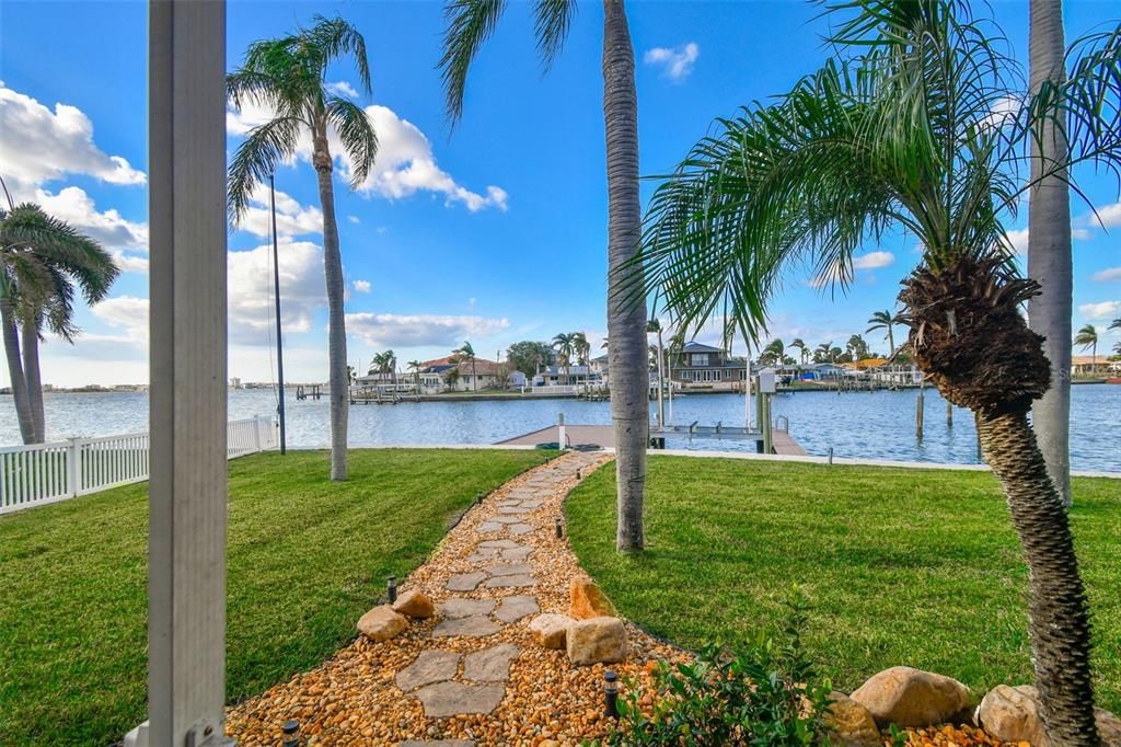 Walkway from Lanai to Boat Dock!!