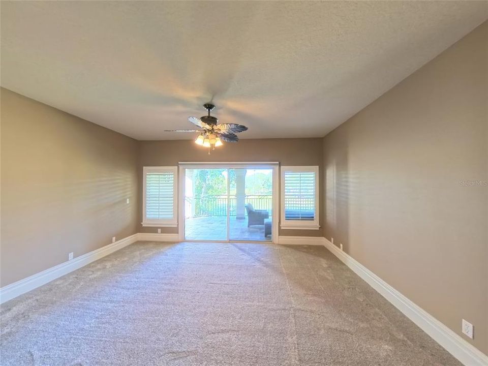 Upstairs Bedroom w/ full bath