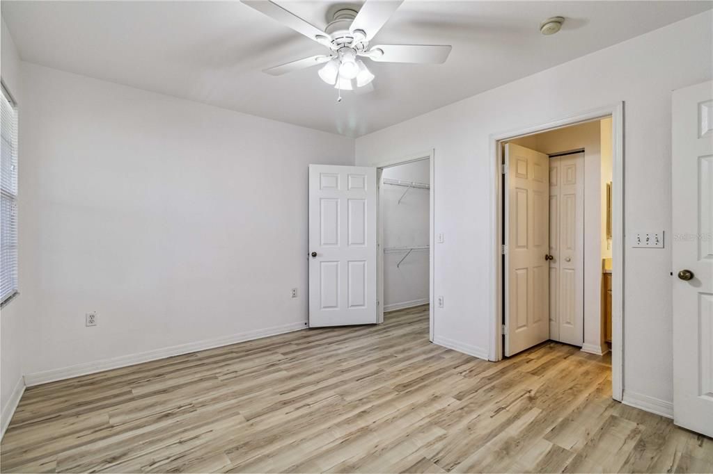 For Rent: $1,700 (1 beds, 1 baths, 822 Square Feet)