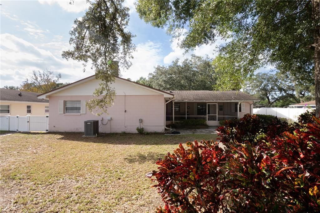 For Sale: $430,000 (3 beds, 2 baths, 1804 Square Feet)