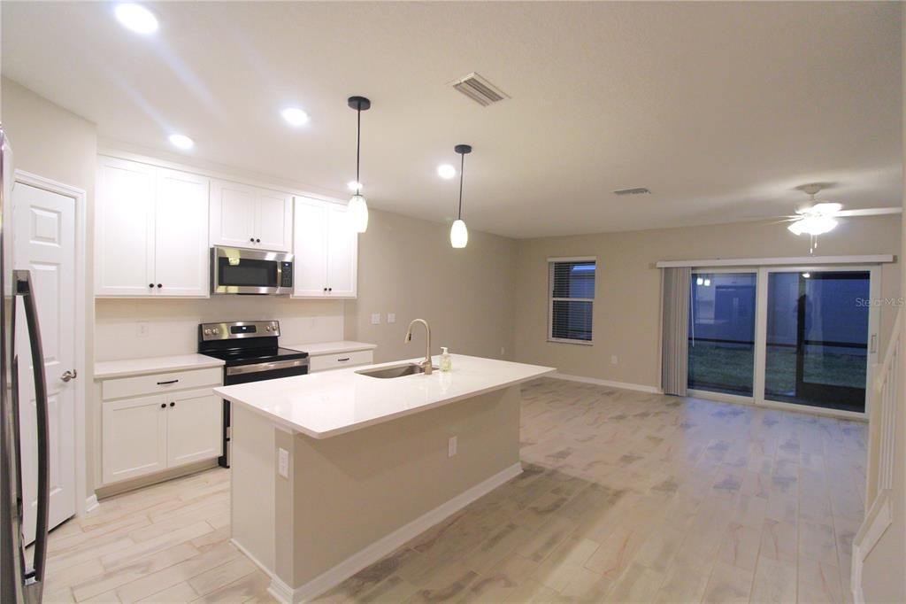 Kitchen/Living Area