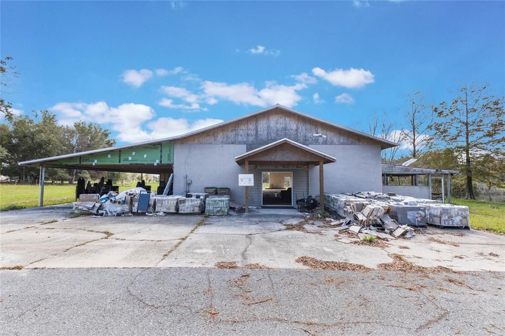 Barn/Building