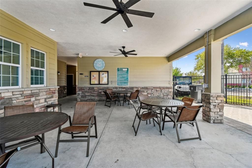 For Sale: $324,900 (3 beds, 2 baths, 1475 Square Feet)