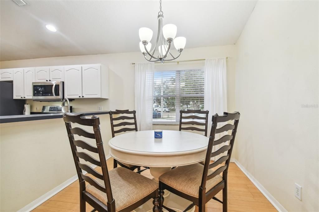 For Sale: $324,900 (3 beds, 2 baths, 1475 Square Feet)