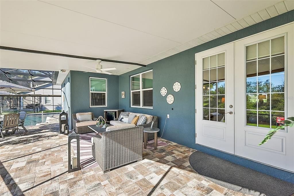 Lanai entry from living room. The perfect spot for entertaining!