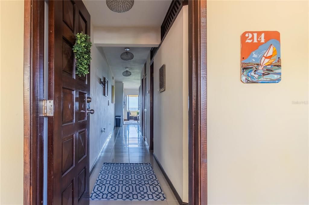 En Venta: $374,900 (2 camas, 2 baños, 1241 Pies cuadrados)