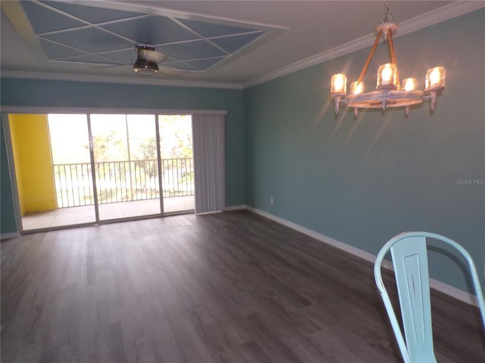 For Rent: $1,900 (2 beds, 2 baths, 996 Square Feet)