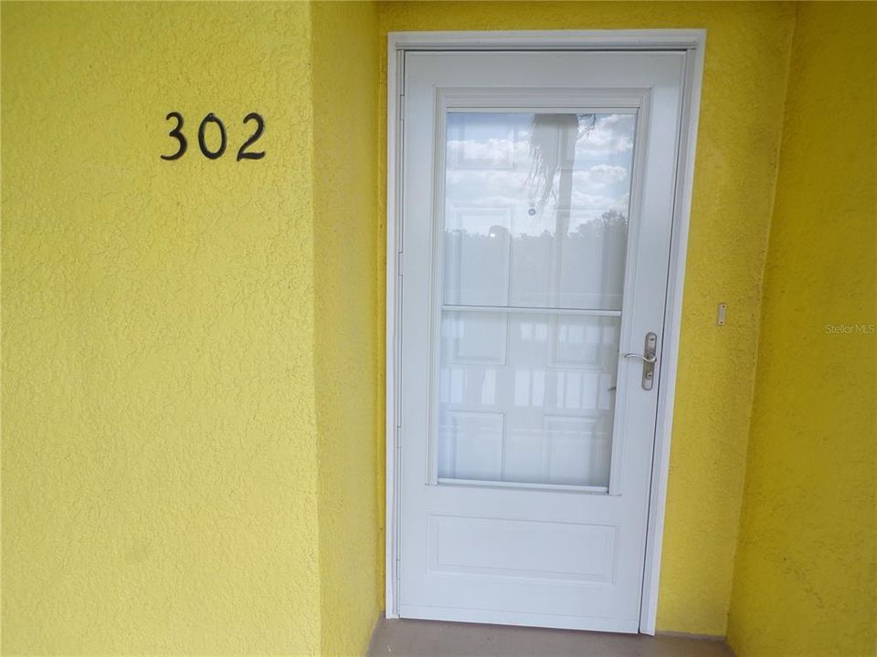 For Rent: $1,900 (2 beds, 2 baths, 996 Square Feet)