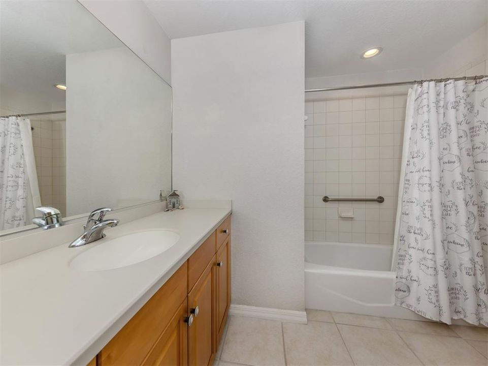 For Sale: $359,900 (2 beds, 2 baths, 1445 Square Feet)