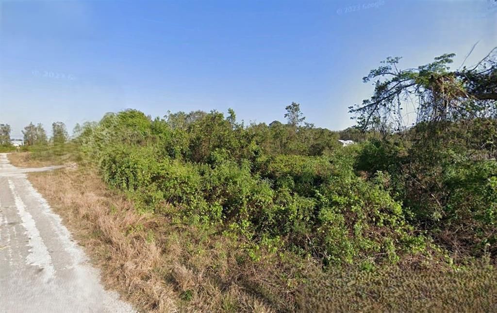 En Venta: $20,000 (0.23 acres)