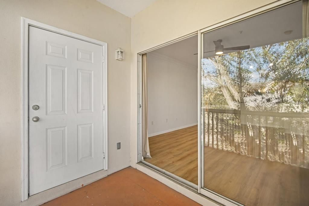 For Sale: $339,900 (2 beds, 2 baths, 1116 Square Feet)