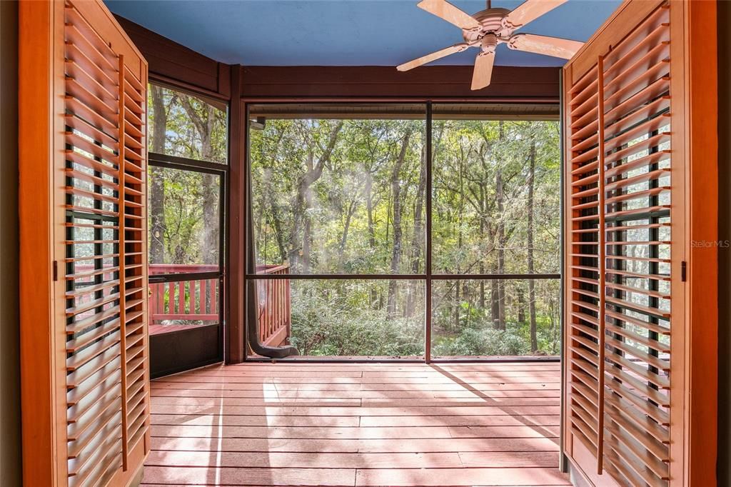 Easy access to the screened porch for outdoor living