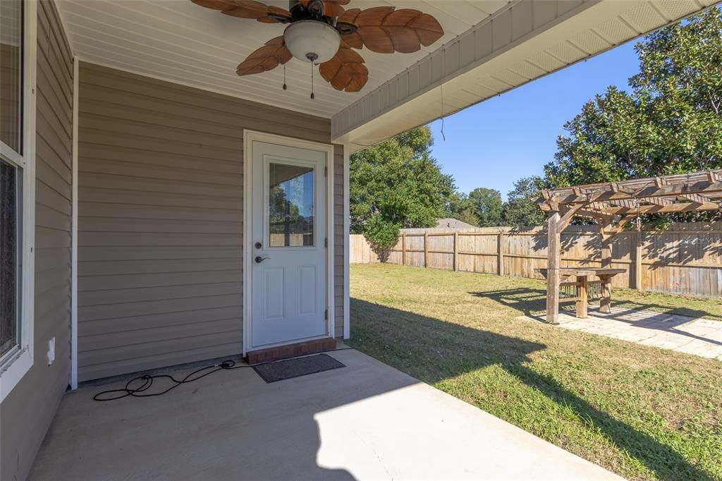 For Sale: $385,000 (3 beds, 2 baths, 1876 Square Feet)