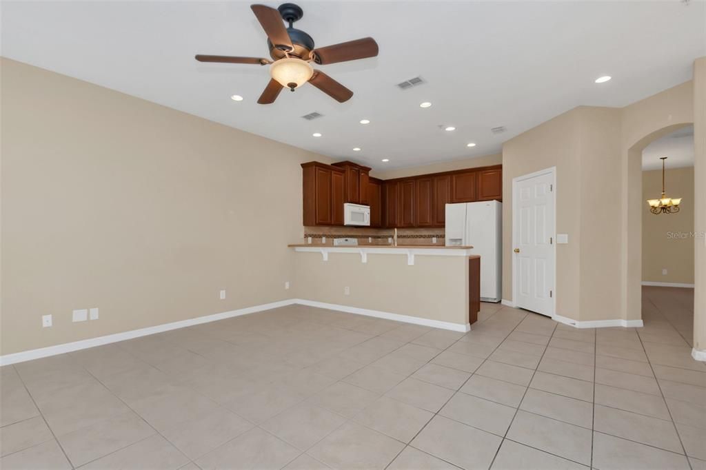 Family room/kitchen