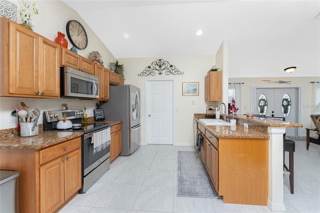 For Sale: $429,900 (3 beds, 2 baths, 1641 Square Feet)