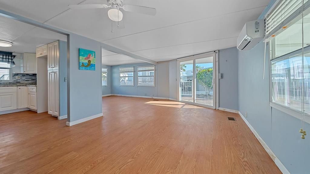 L-shaped Living/dining room