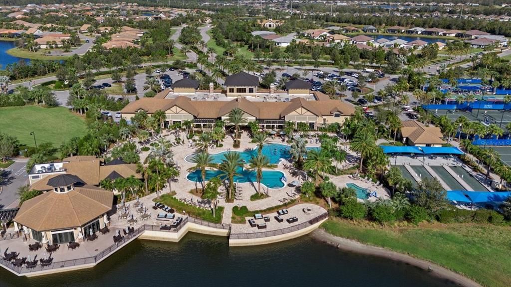 Del Webb Amenities