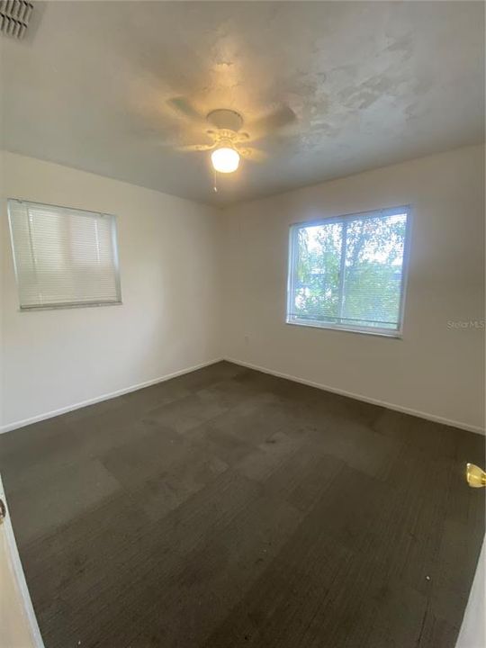 For Rent: $1,650 (2 beds, 1 baths, 1200 Square Feet)