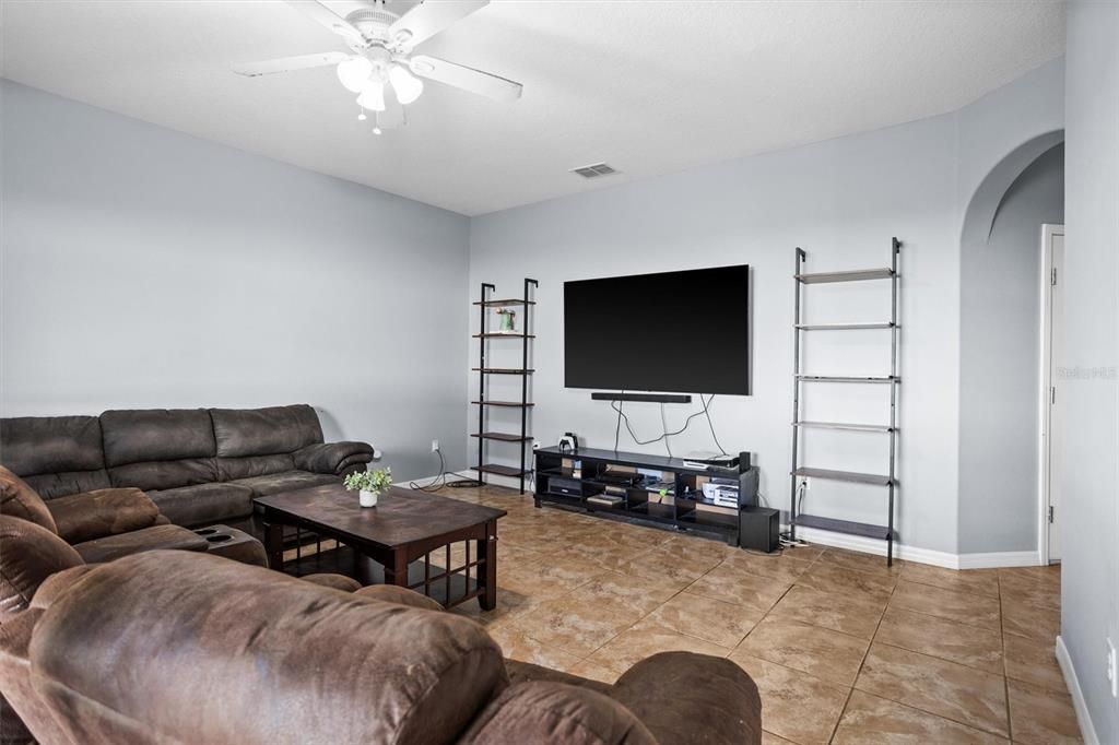 For Sale: $360,000 (4 beds, 2 baths, 2482 Square Feet)