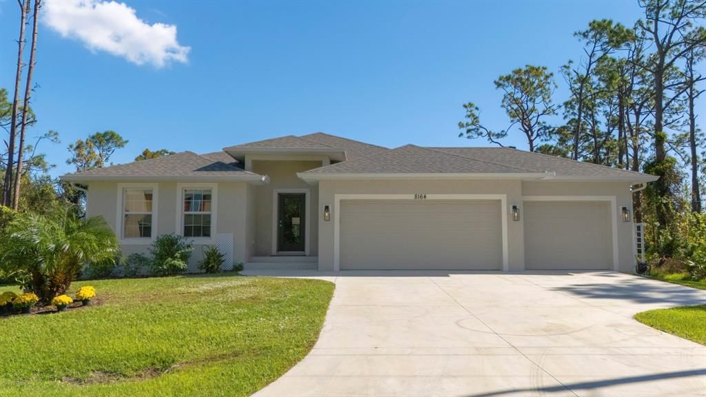 For Sale: $349,900 (3 beds, 2 baths, 1636 Square Feet)