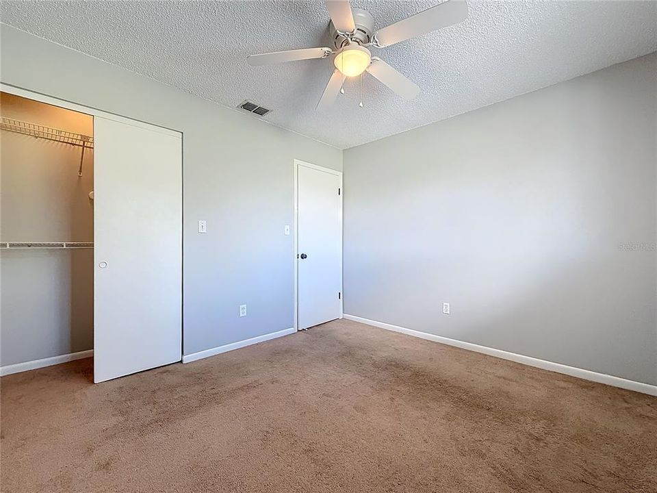 For Rent: $1,750 (2 beds, 1 baths, 909 Square Feet)