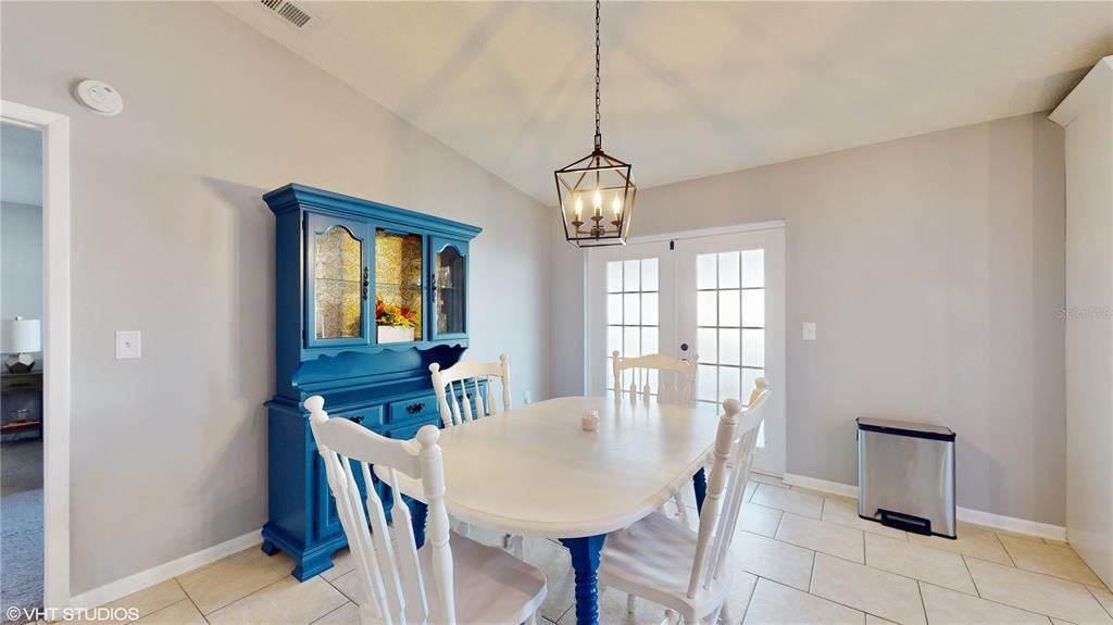 Nook w/French Doors leading to Florida Room