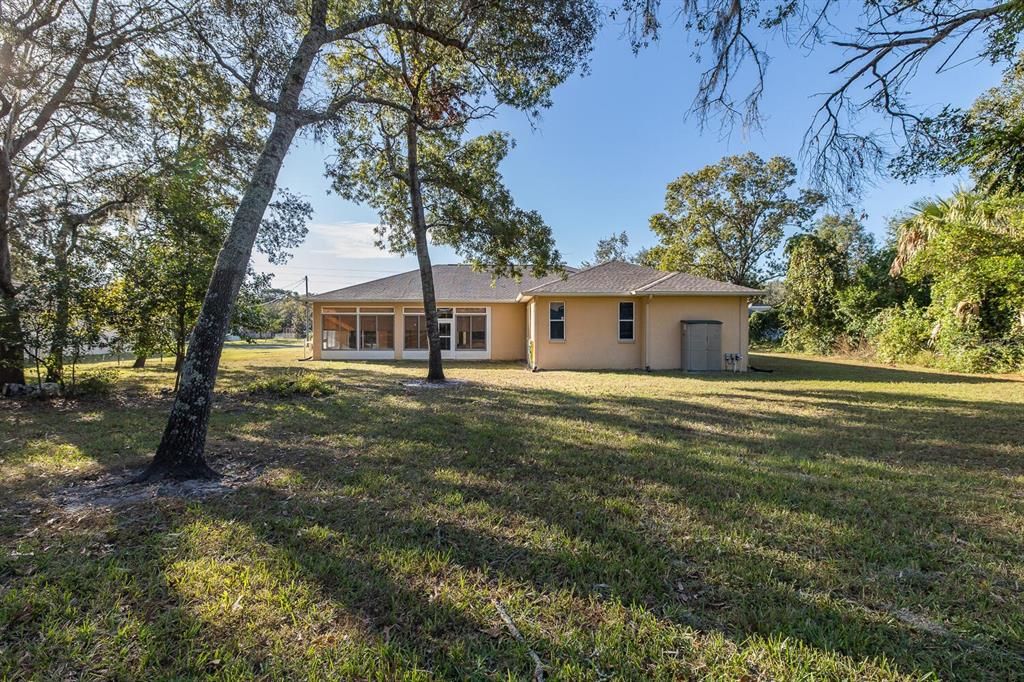 For Sale: $399,900 (3 beds, 2 baths, 2327 Square Feet)