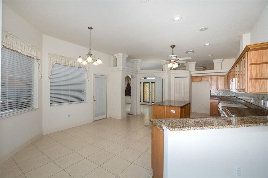 For Sale: $399,900 (3 beds, 2 baths, 2327 Square Feet)