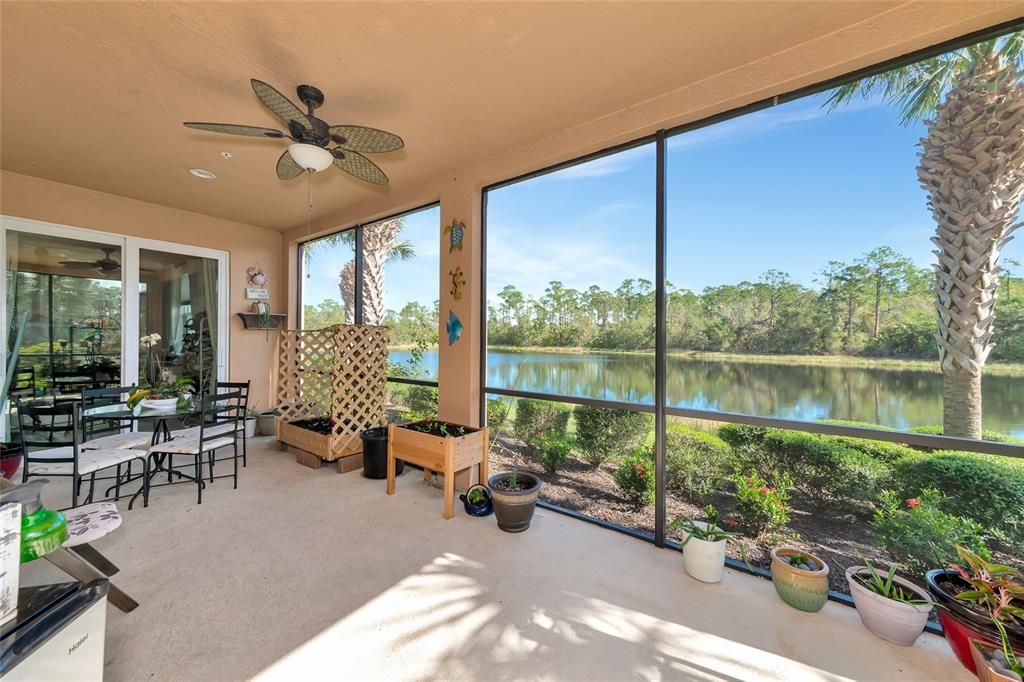 Large Covered Lanai Surrounded by Beautiful Nature...