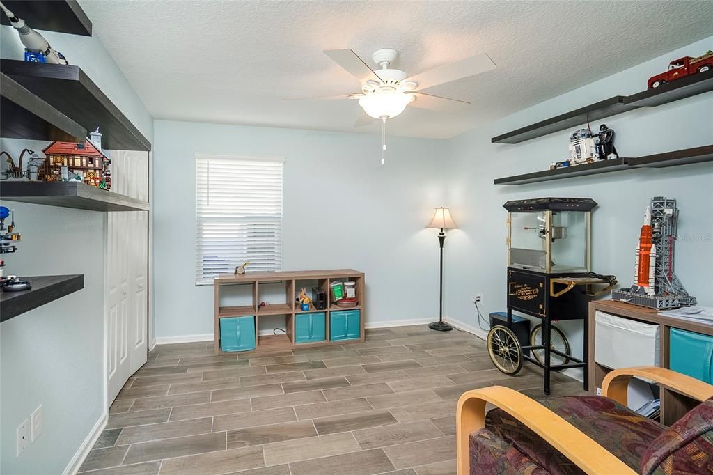 For Sale: $465,900 (3 beds, 2 baths, 2191 Square Feet)