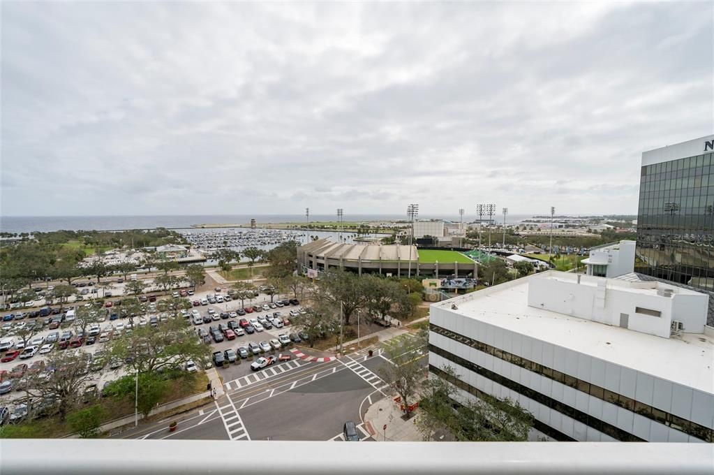 For Sale: $1,279,000 (2 beds, 2 baths, 1269 Square Feet)