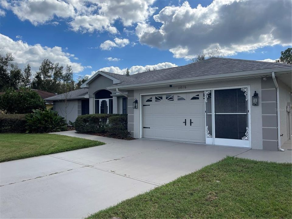 For Sale: $405,000 (3 beds, 2 baths, 1922 Square Feet)