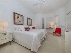 For Sale: $409,000 (2 beds, 2 baths, 1318 Square Feet)